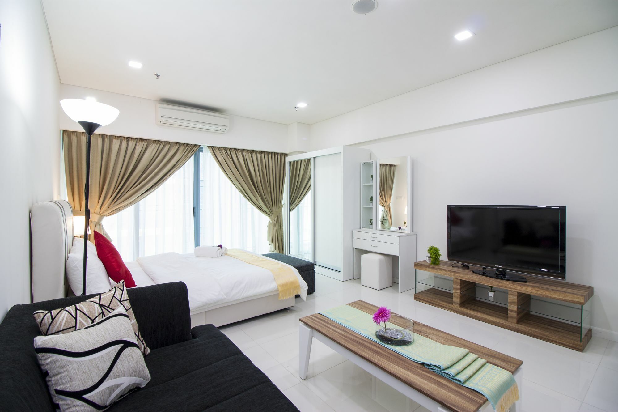 Summer Suites By Plush Kuala Lumpur Ngoại thất bức ảnh