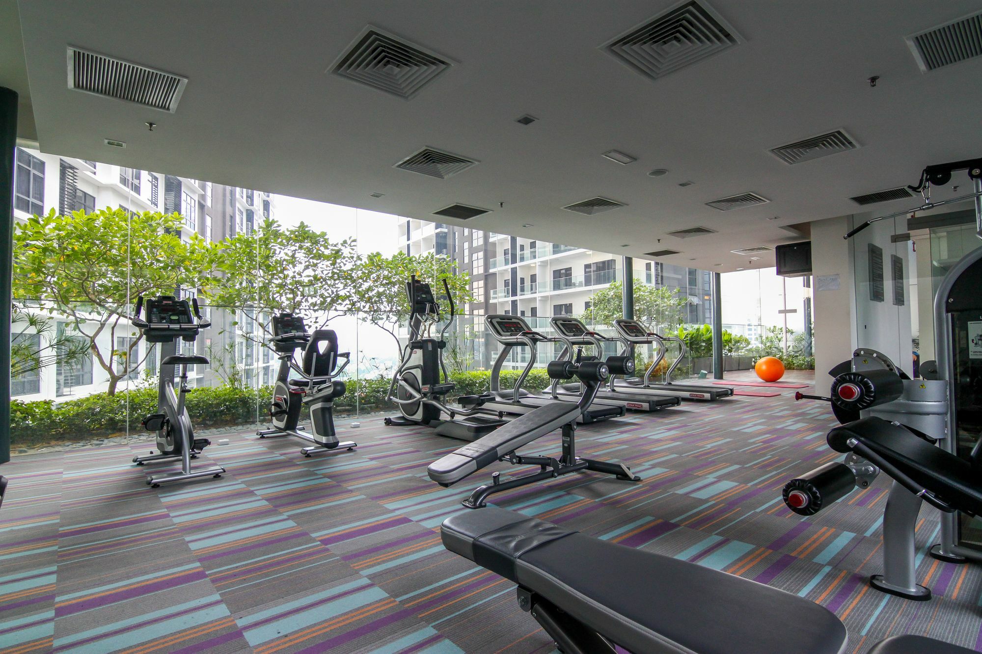 Summer Suites By Plush Kuala Lumpur Ngoại thất bức ảnh