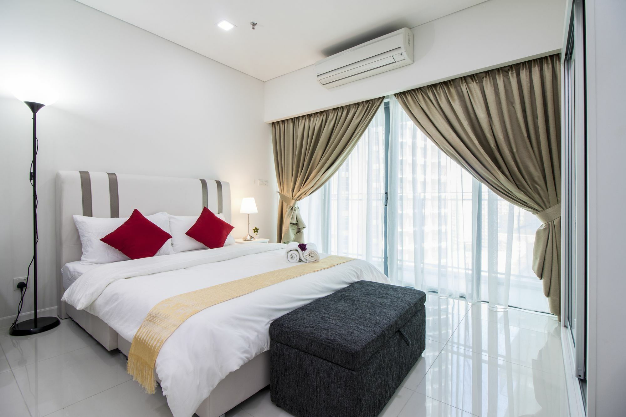 Summer Suites By Plush Kuala Lumpur Ngoại thất bức ảnh